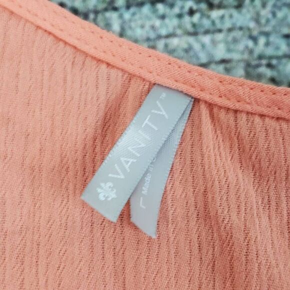 Vanity L Peach Tank Top with Crochet Lace Hem Boho Sleeveless Flowy Blouse - Picture 4 of 7